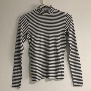 Striped long sleeve Hollister mockneck